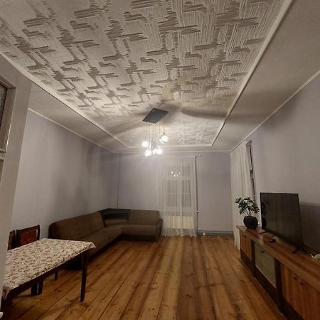 Pils Ielas Apartamenti Kandava Extérieur photo